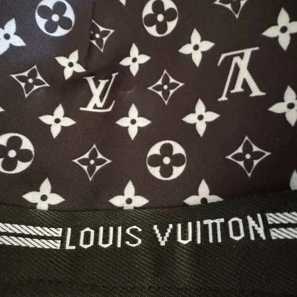 Designer style cap NWT - Picture 4 of 4